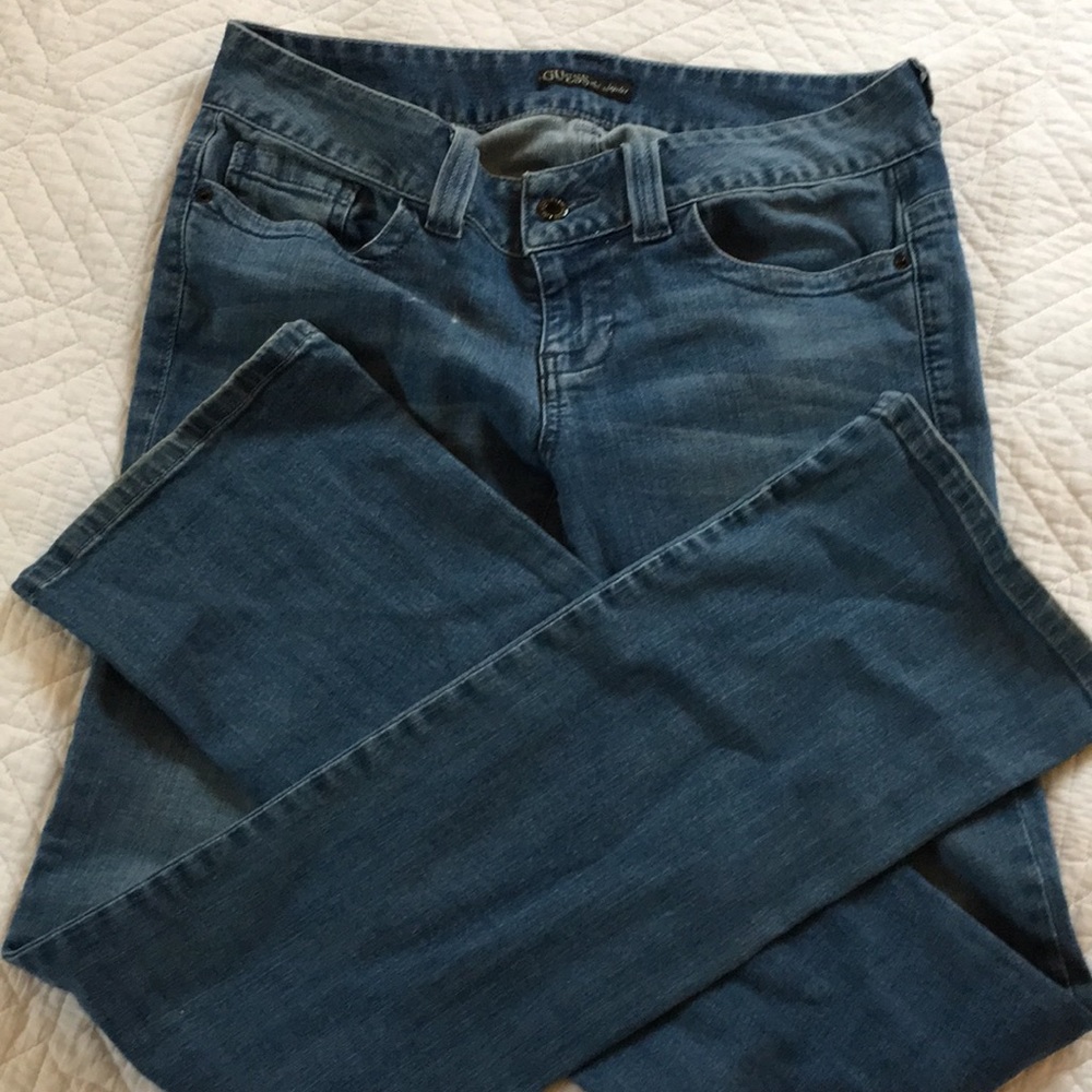 Guess straight leg size 28.